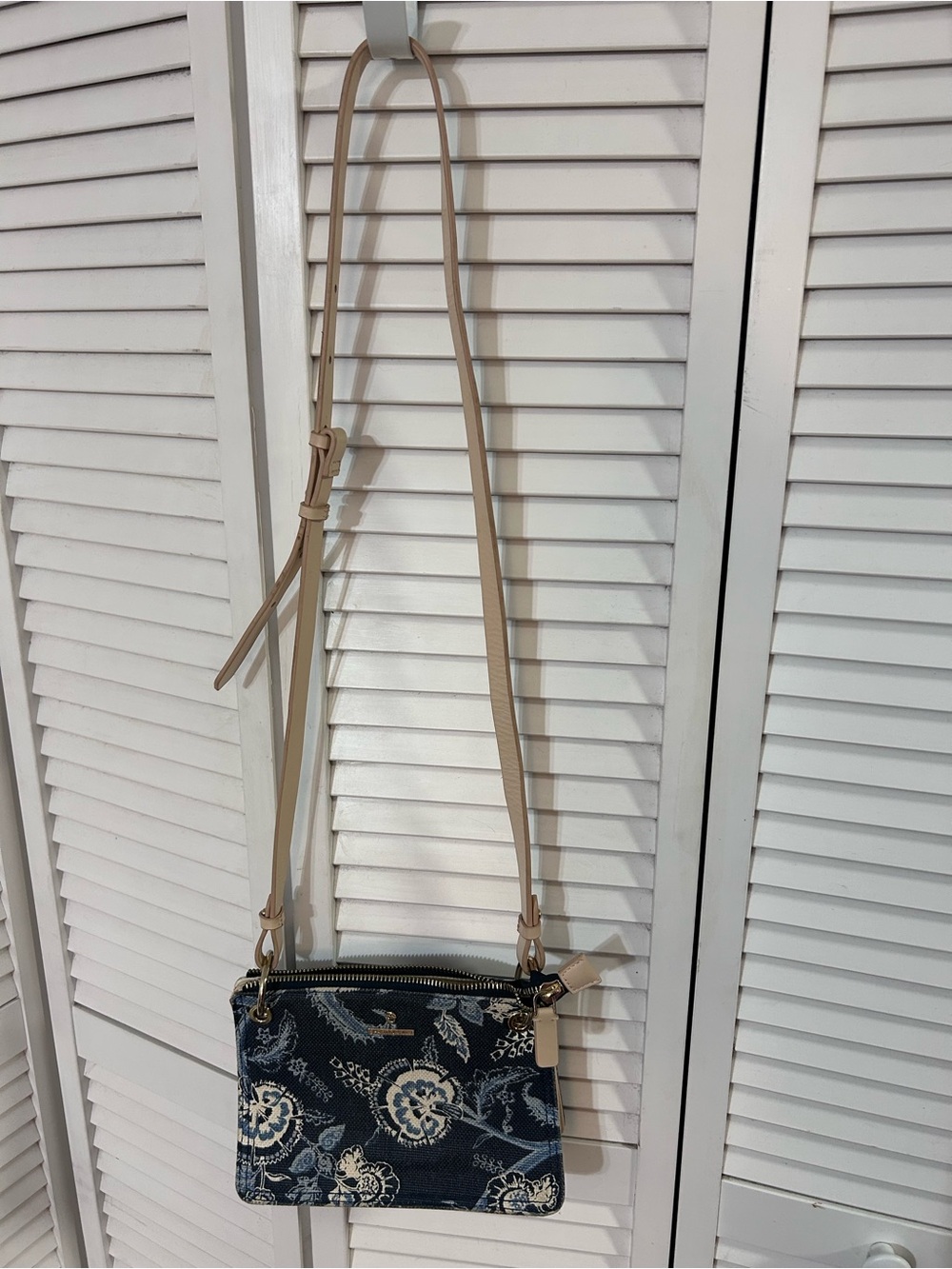 Spartina 449 Navy Floral Crossbody with Beige Strap